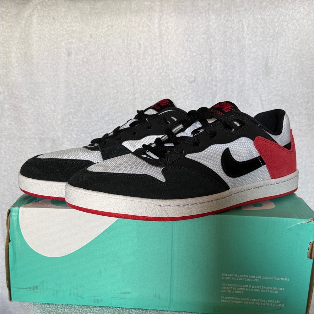 Nike Black, Red, and White Low-Top Sneakers